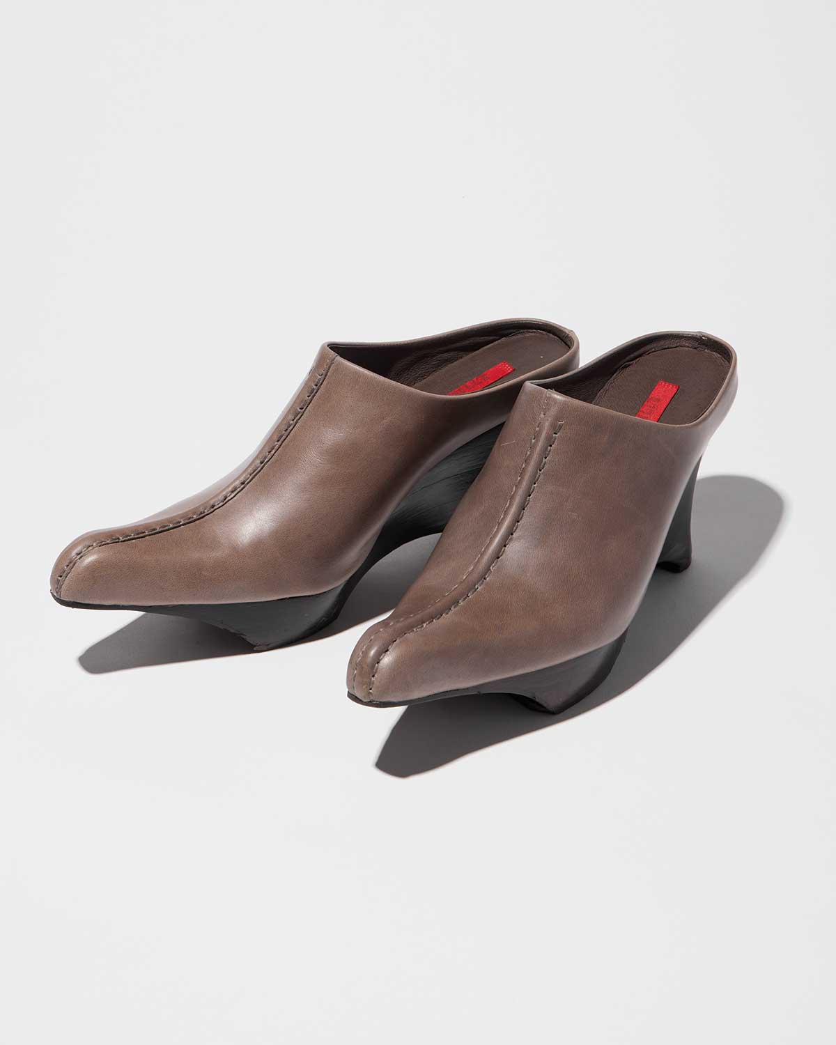 arch bridge-gete mule / M259AC01 - khaki gray - mukcyen online