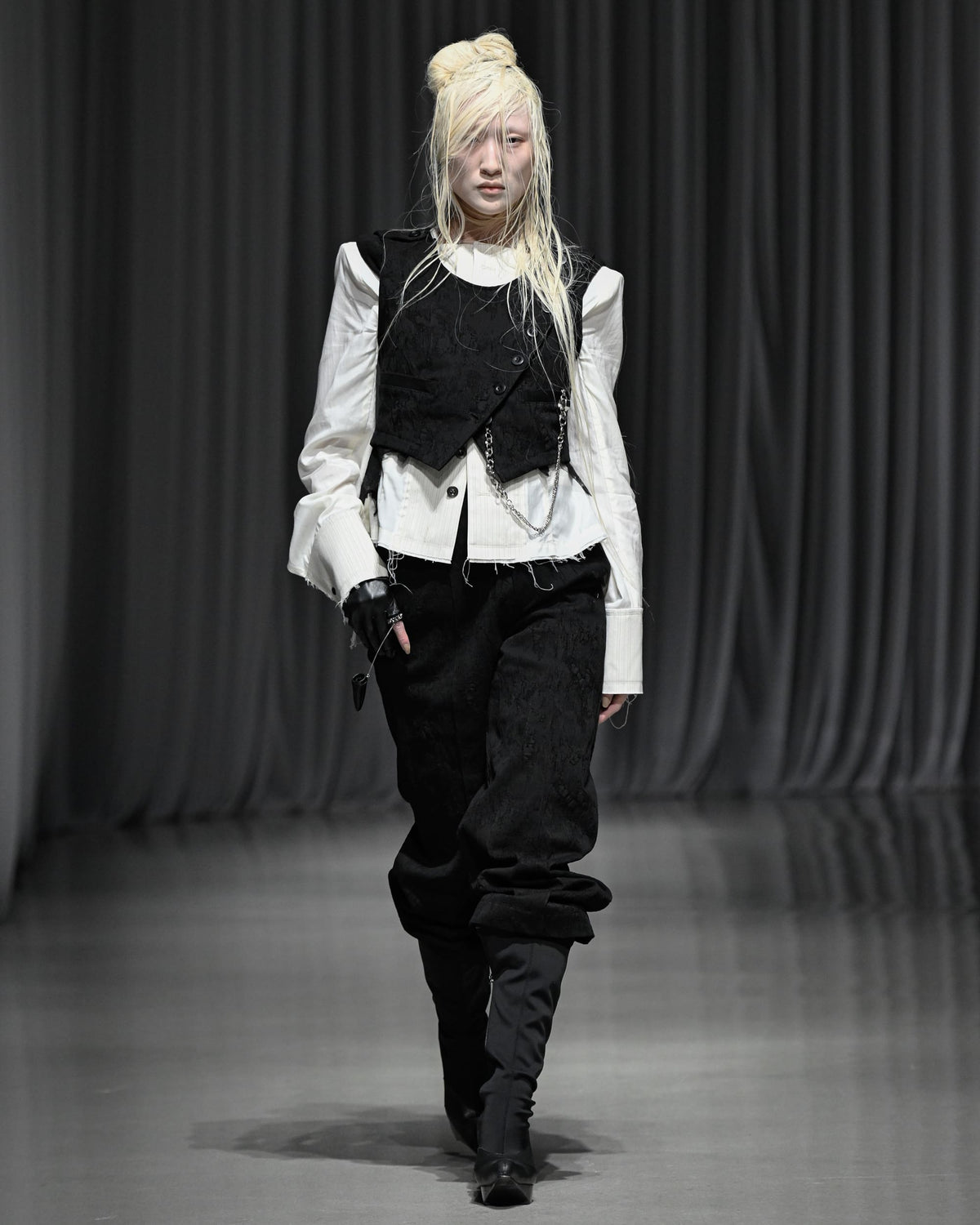 eroded jacquard trousers / M269PT08 - jet black